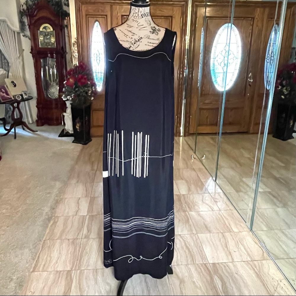 NINO WONG CALIFORNIA LONG SLEEVELESS DRESS